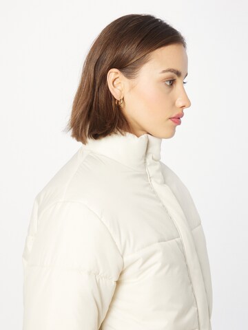 A LOT LESS Prehodna jakna 'Inga' | bela barva