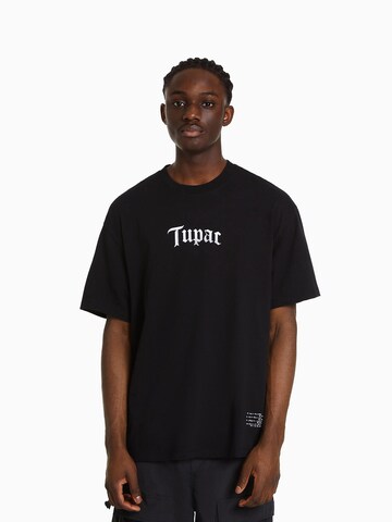 Tricou de la Bershka pe negru: față