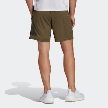 ADIDAS PERFORMANCE Regular Sportshorts 'Essentials' in Grün