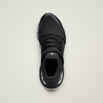 ADIDAS BY STELLA MCCARTNEY - Zapatillas de running 'Ultraboost DNA' en negro