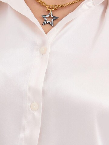 Bigdart - Blusa em branco