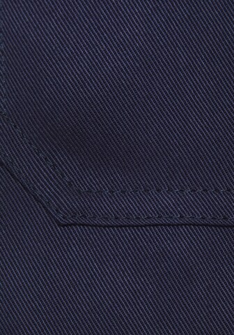 LASCANA Loosefit Shorts in Blau