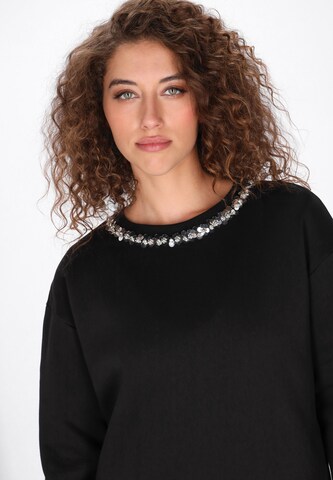 faina Sweatshirt in Black