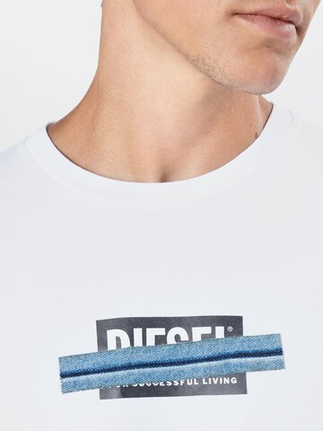 Coupe regular T-Shirt DIESEL en blanc