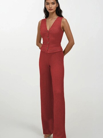 Trend Alaçatı Stili Брючный костюм в Красный: спереди