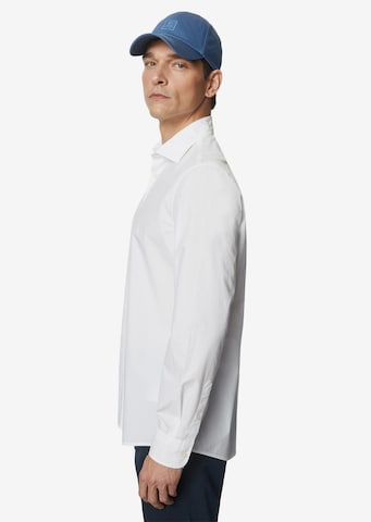 Coupe regular Chemise business Marc O'Polo en blanc