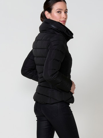 KOROSHI Jacke in Schwarz