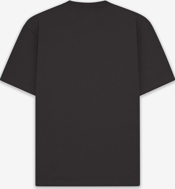 Tricou de la Dropsize pe negru