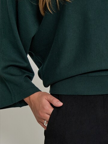 minus Top 'Tess' in Groen