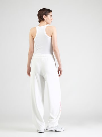 Grace Loosefit Nadrág 'Nicki' - fehér