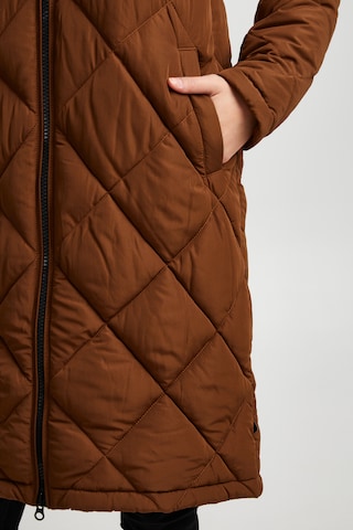 Oxmo Between-Seasons Coat 'Stanca' in Brown