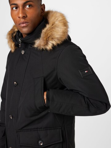 TOMMY HILFIGER Vinterparka i sort