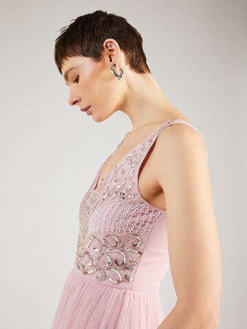 LACE & BEADS Avondjurk 'Debbie' in Roze