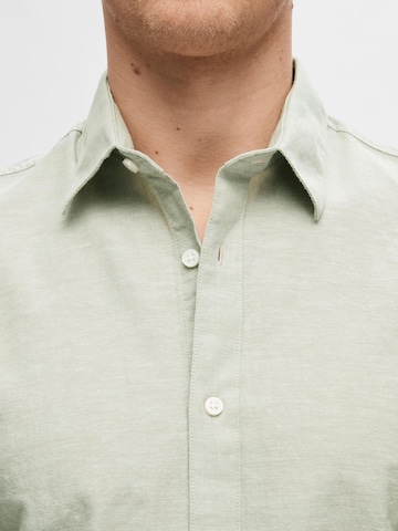 SELECTED - Ajuste estrecho Camisa en verde