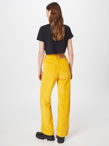 Loosefit Pantalon 'XSimpsons Highloose Cord' LEVI'S ® en jaune