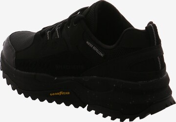 Baskets basses SKECHERS en noir