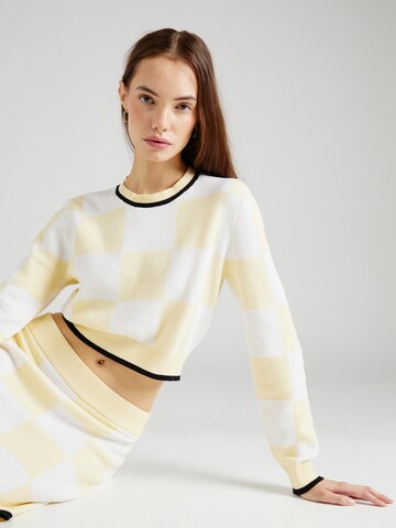 UNITED COLORS OF BENETTON Sweater in Yellow