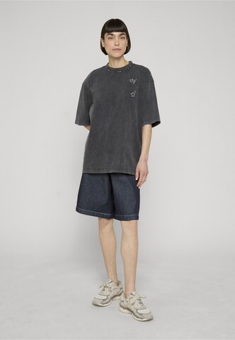 Felicious T-Shirt in Schwarz