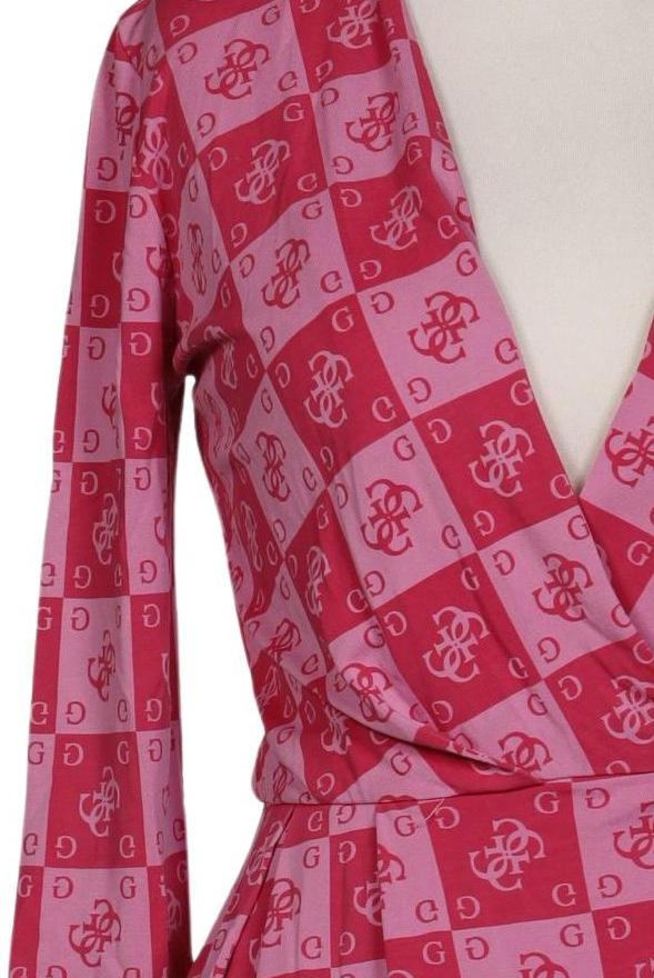 GUESS Dress in M in Pink