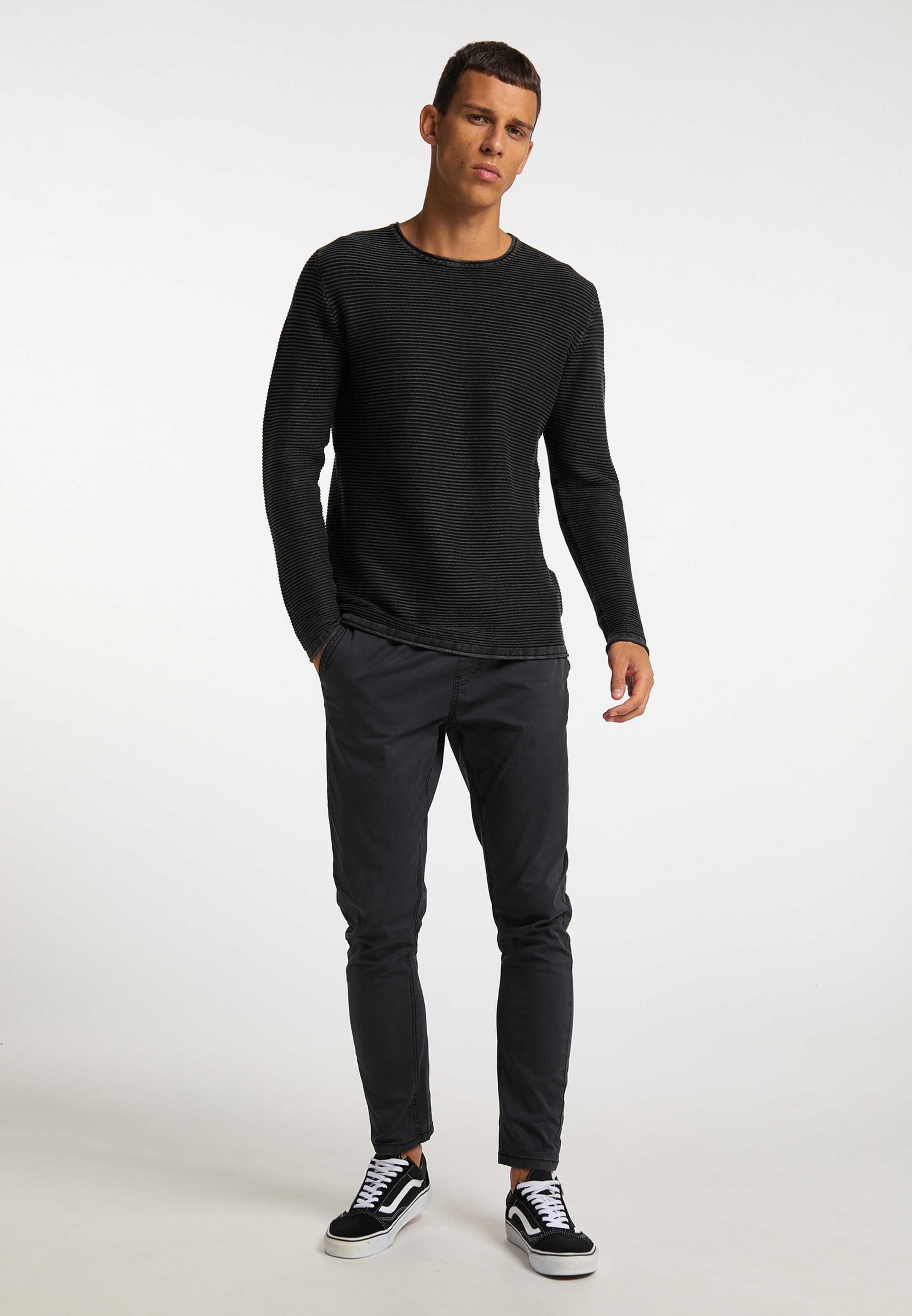Männer Pullover & Strick TUFFSKULL Pullover in Schwarz - QO36366 Männer Pullover & Strick TUFFSKULL Pullover in Schwarz - QO36366