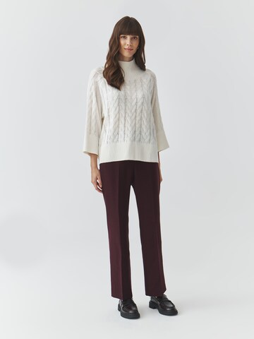 Pull-over 'WILLA' TATUUM en blanc