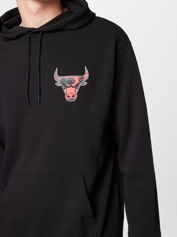 NEW ERA - Sudadera 'Chicago Bulls' en negro