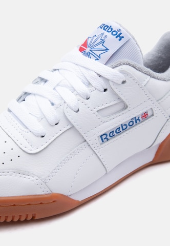Reebok Низкие кроссовки 'WORKOUT PLUS' в Белый