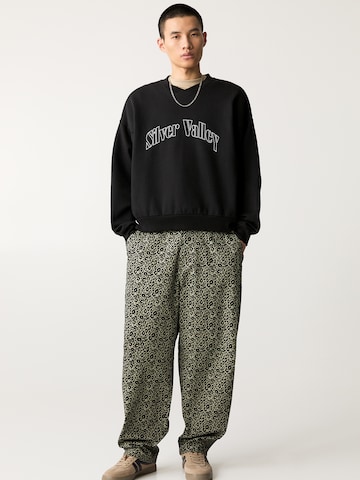 Loosefit Pantalon Pull&Bear en vert