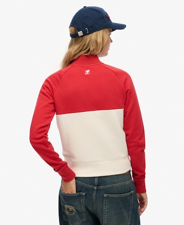 Vestes d’entraînement Superdry en rouge
