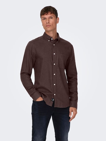 Coupe slim Chemise 'ONSGudmund' Only & Sons en marron : devant