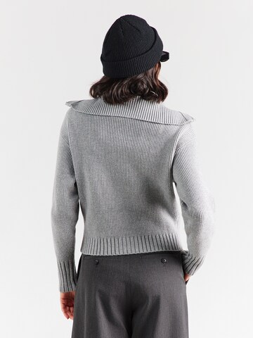 ABOUT YOU Kardigán 'Mara' - szürke