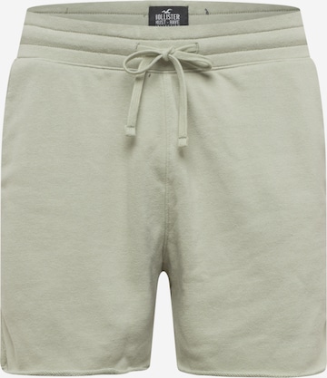 HOLLISTER Regular Broek in Groen: voorkant