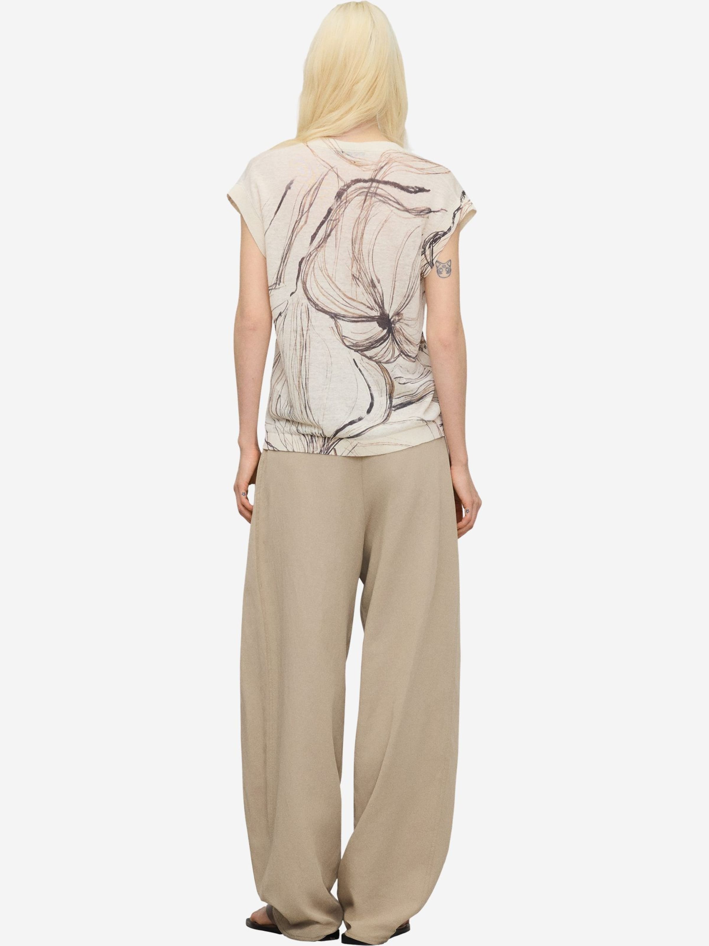 Gilet di Adolfo Dominguez in beige