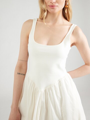 BDG Urban Outfitters Платье 'JULIETTE' в Белый