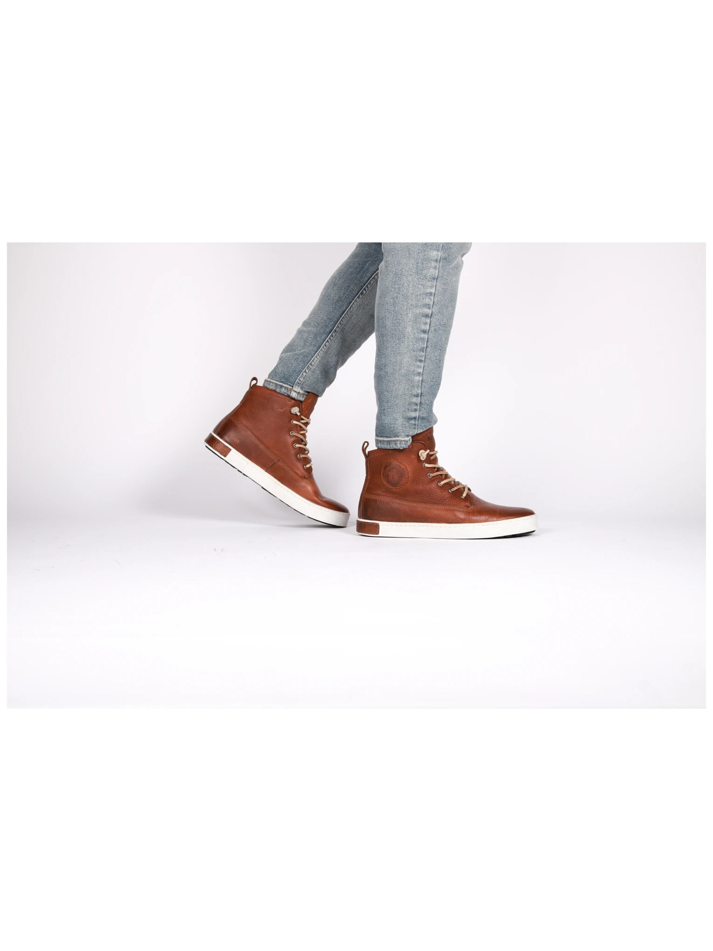 BLACKSTONE Sneakers hoog in Bruin