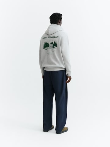 Thinking MU Sweatshirt 'SAUL' in Grijs: terug