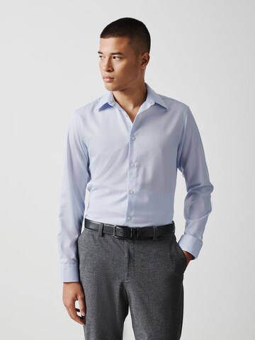 Next Slim fit Zakelijk overhemd in Blauw: voorkant