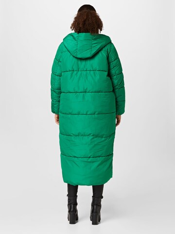 ONLY Curve Winter coat 'AMY' in Green