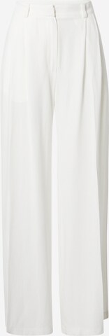 A LOT LESS Широки крачоли Панталон с набор 'Elisa' в бяло: отпред
