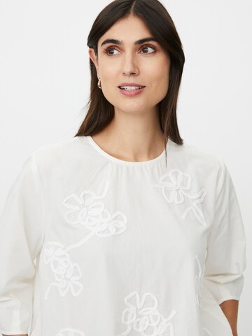 T-shirt 'Drenithra' Masai en blanc