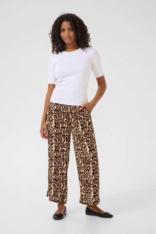 Loosefit Pantaloni 'Dacia' di Kaffe in marrone
