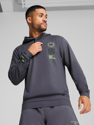 PUMA Sportsweatshirt 'PUMA x HYROX CLOUDSPUN' in Grijs: voorkant