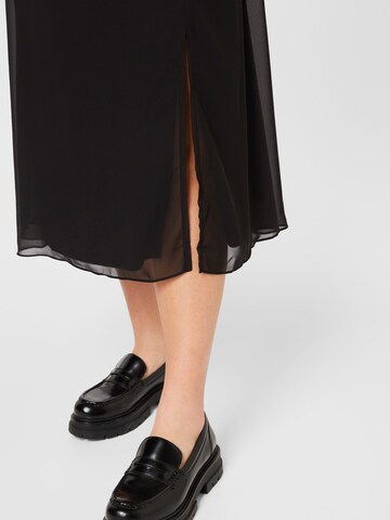 Robe Trendyol Curve en noir