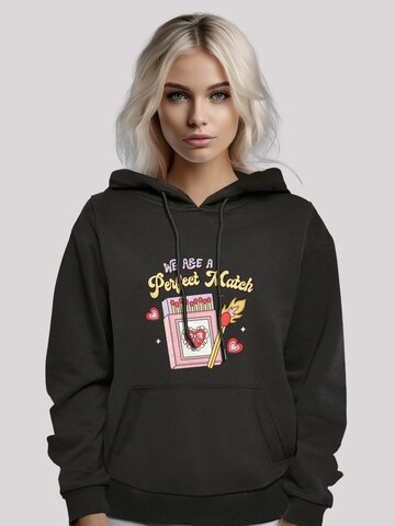 Sweat-shirt 'We Are A Perfect Match Love' F4NT4STIC en noir : devant