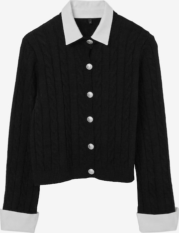 Trendyol Strickjacke in Schwarz: Vorderseite