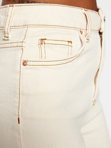 Coupe slim Jean Trendyol en beige