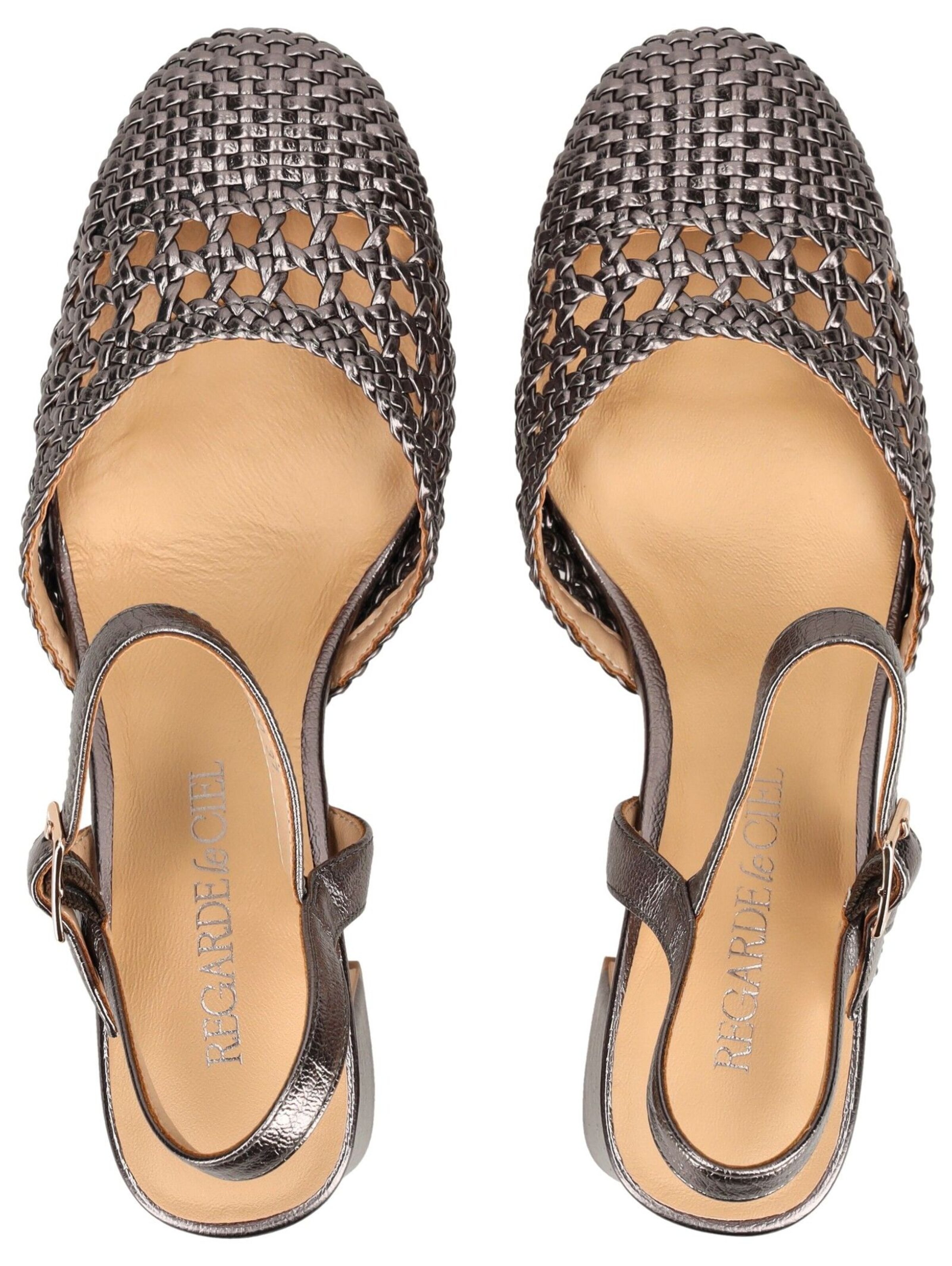 Regarde le Ciel Pumps in Silver