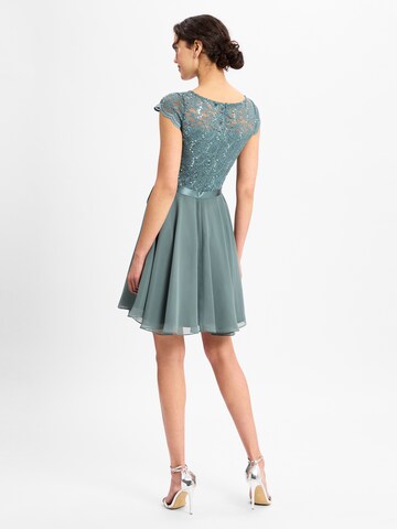 SWING Cocktail Dress in Green