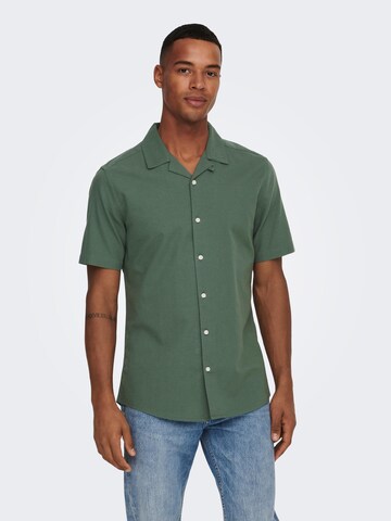 Coupe slim Chemise 'Alvaro' Only & Sons en vert : devant