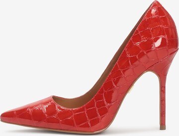 Kazar Pumps in Red: front